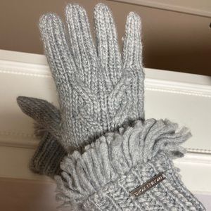 MICHAEL KORS GRAY WINTER GLOVES WITH FRINGES